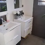 Petit Coin De Paradis