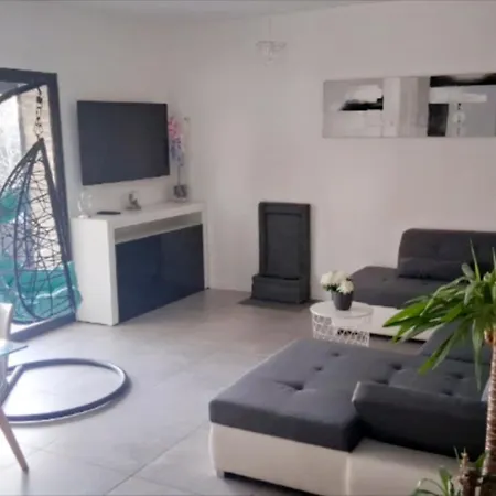 Petit Coin De Paradis