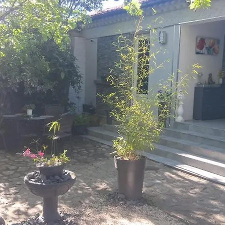 Petit Coin De Paradis Nyaraló Laudun