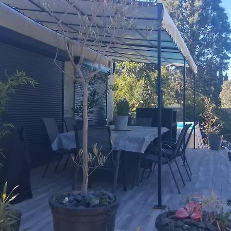 Petit Coin De Paradis