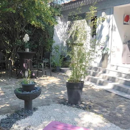 Petit Coin De Paradis
