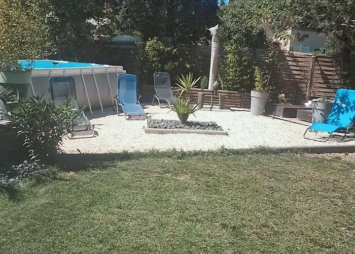 Petit Coin De Paradis Tatil Evi Laudun